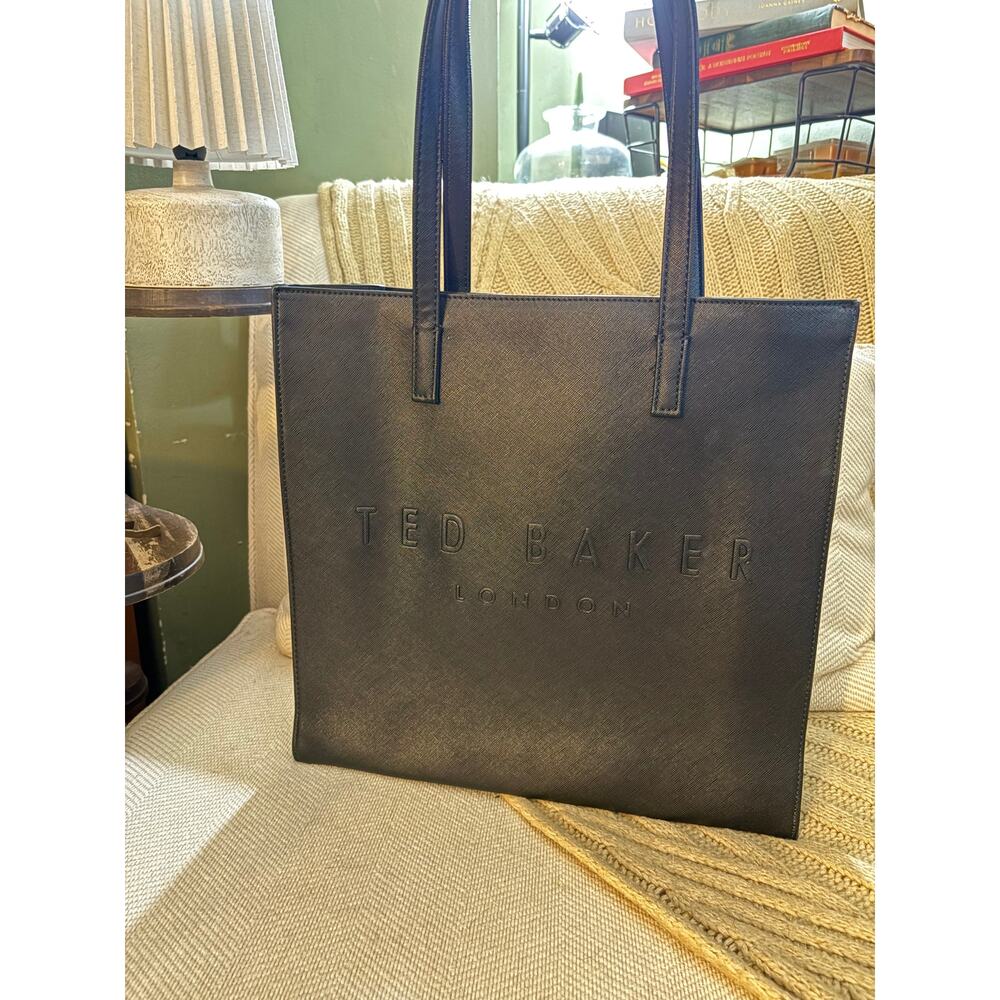 Ted Baker London Soocon Large Icon Bag Black